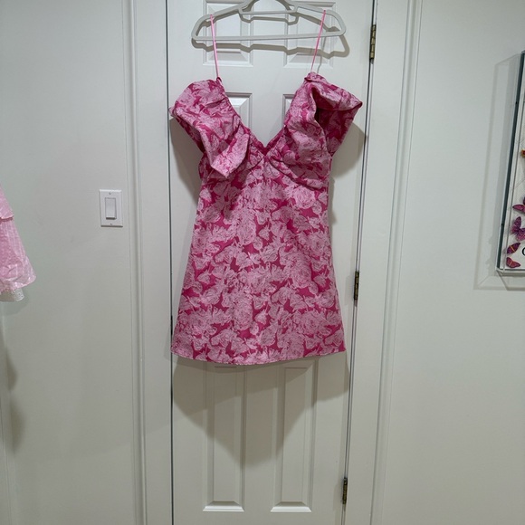Pink Floral Ruffle V-Neck Mini Dress - Picture 4 of 7